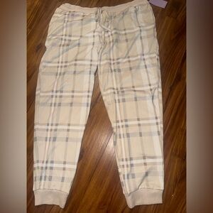 Women's Plaid Pajama Pants - Cream and Gray